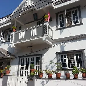 https://gloria-homestay.kerala-hotels.net