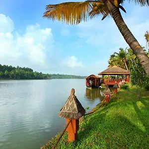 Fragrant Nature Backwater Resort&ayurveda 4* Kollam